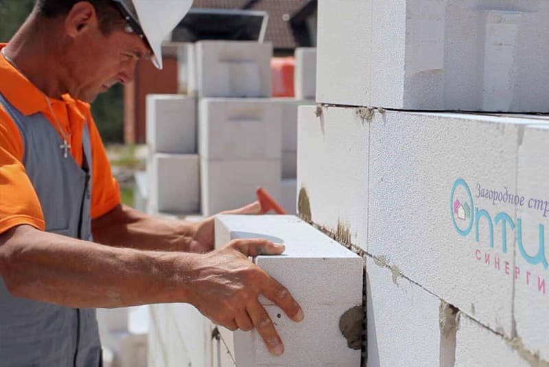 Из газобетона